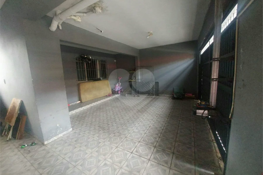 Sobrado 4 dormitórios na Vila Domitila
