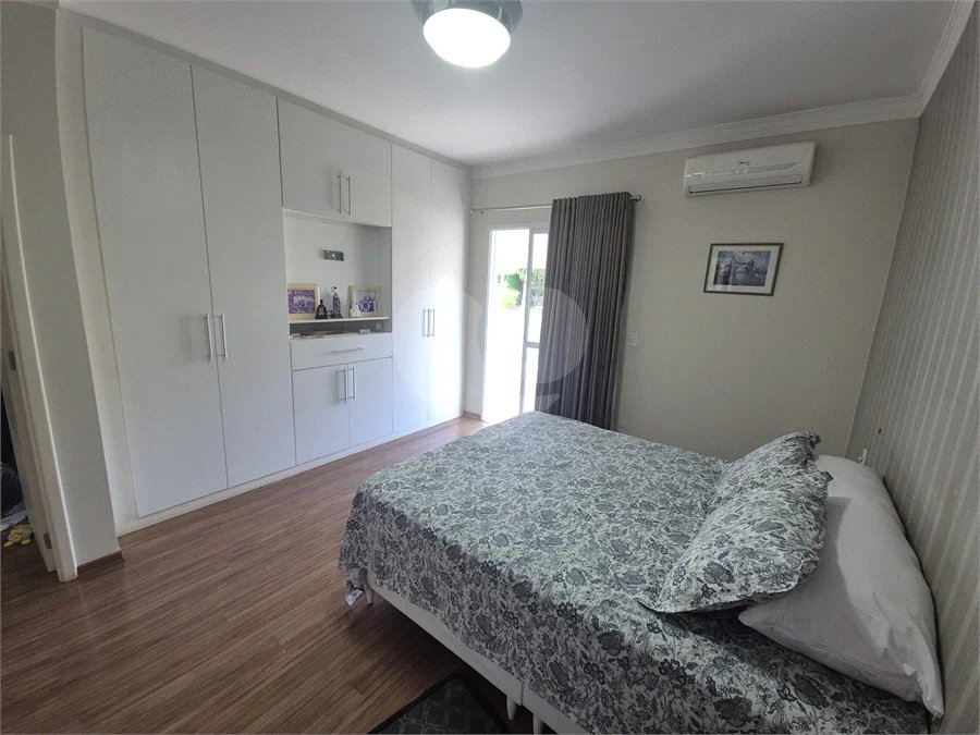 Belíssima Residência de 267 m² com Lazer Privativo no Condomínio Terras do Oriente – Valinhos