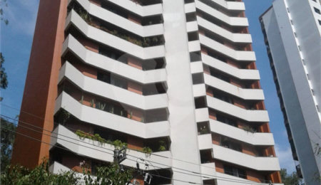 Apartamento à venda com 2 quartos, sendo 1 suíte,  em Vila Andrade, São Paulo, SP