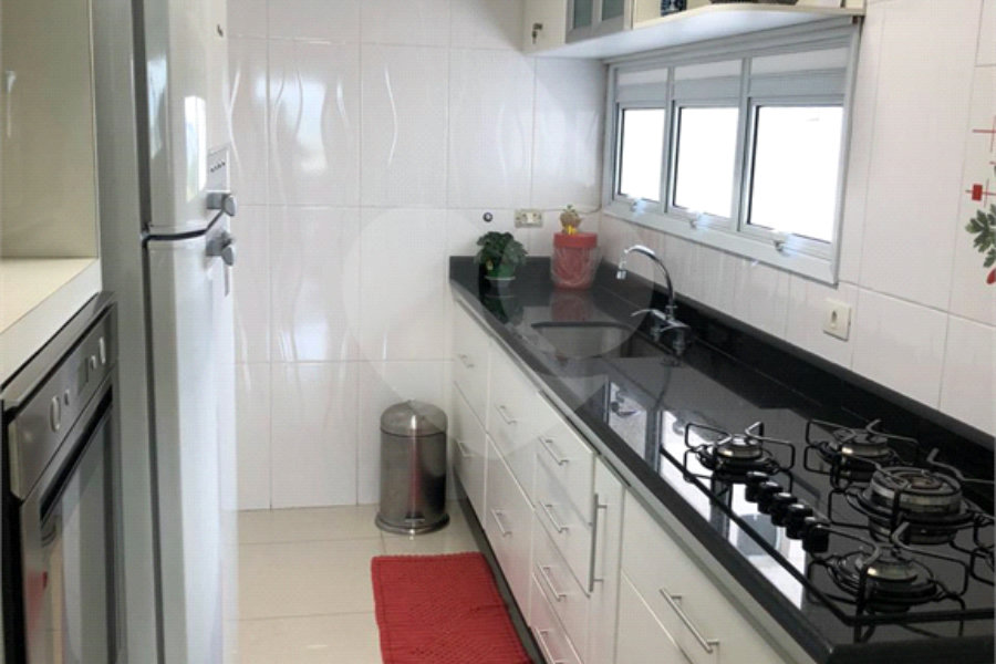 APARTAMENTO COM 132m² - 3 DORMITÓRIOS (SENDO 1 SUÍTE)