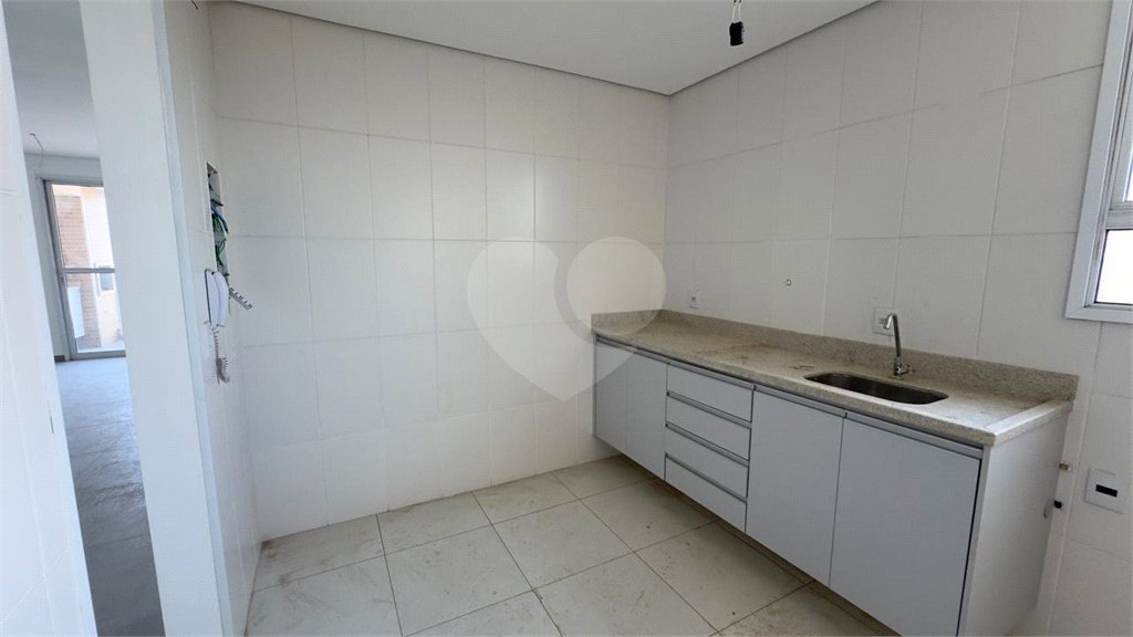 Aurora Gardens - Apartamento com 3 dormitórios e espaço de sobra.