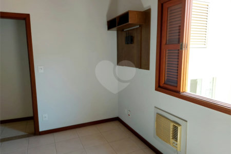 Casa charmosa e elegante localizada no deslumbrante Condomínio Villagio Capriccio Louveira SP