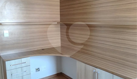 Apartamento à venda com 3 quartos em Cidade Líder, São Paulo, SP