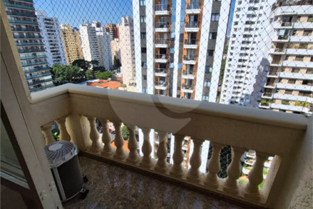 Apartamento para venda em Moema com 2 quartos, sendo 1 suíte, 1 vaga, 62 m²