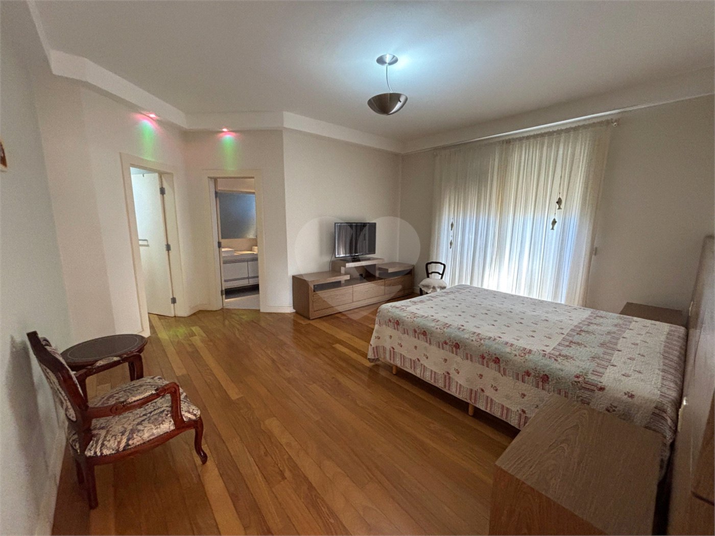 Casa á venda condomínio Damha I