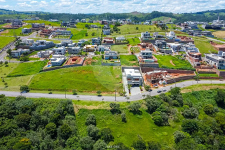 Terreno à venda no condomínio Residencial Campo de Toscana, Vinhedo - SP