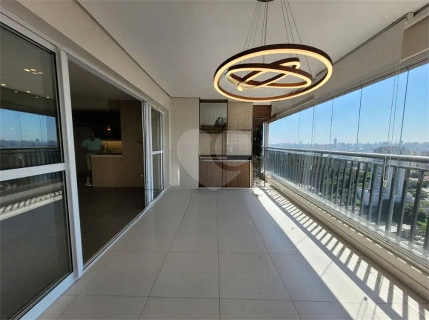 Apartamento à venda com 3 quartos, sendo 2 suítes, em Cambuci, São Paulo, SP
