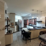 Casa com 300m² , 4 dormitórios , sendo 2 suítes , 5 vagas , à venda no bairro Curuçá , em Santo André.