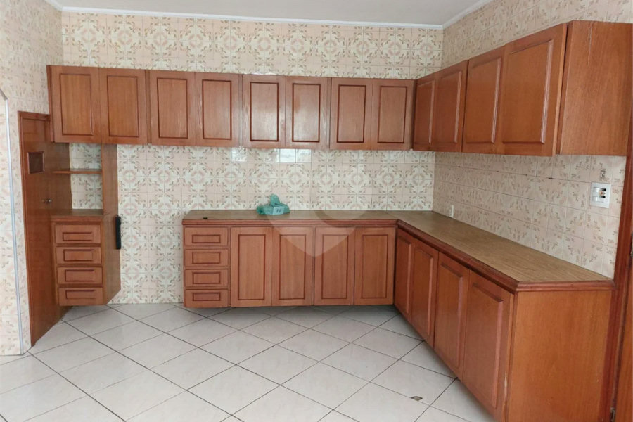 Sobrado à venda na Saúde c/ 330m2 - 5 Quartos/1 Suíte/2Vagas