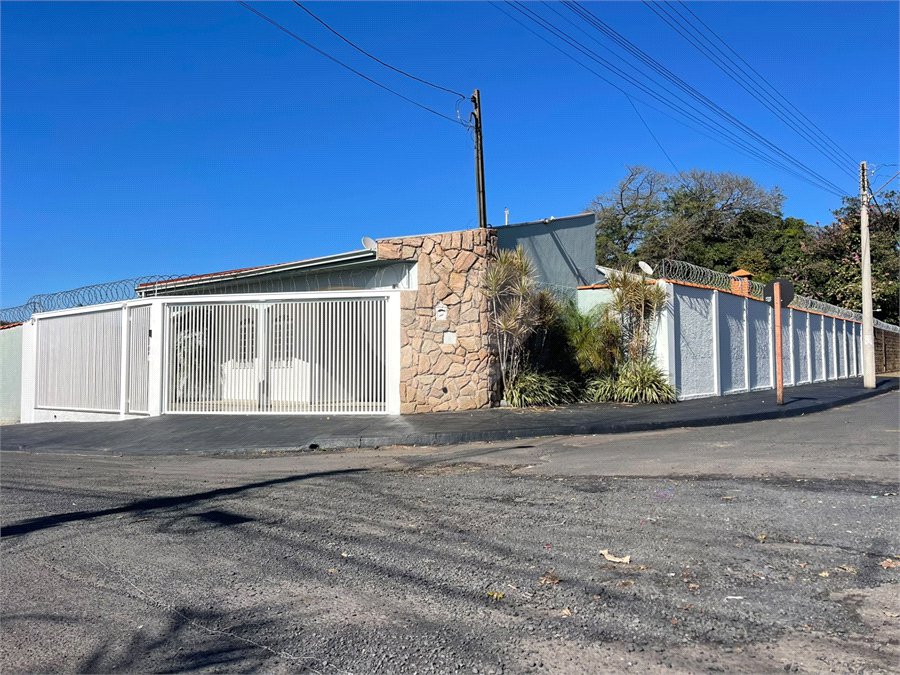 Casa Térrea 3 dormitórios, suíte e piscina Ibaté