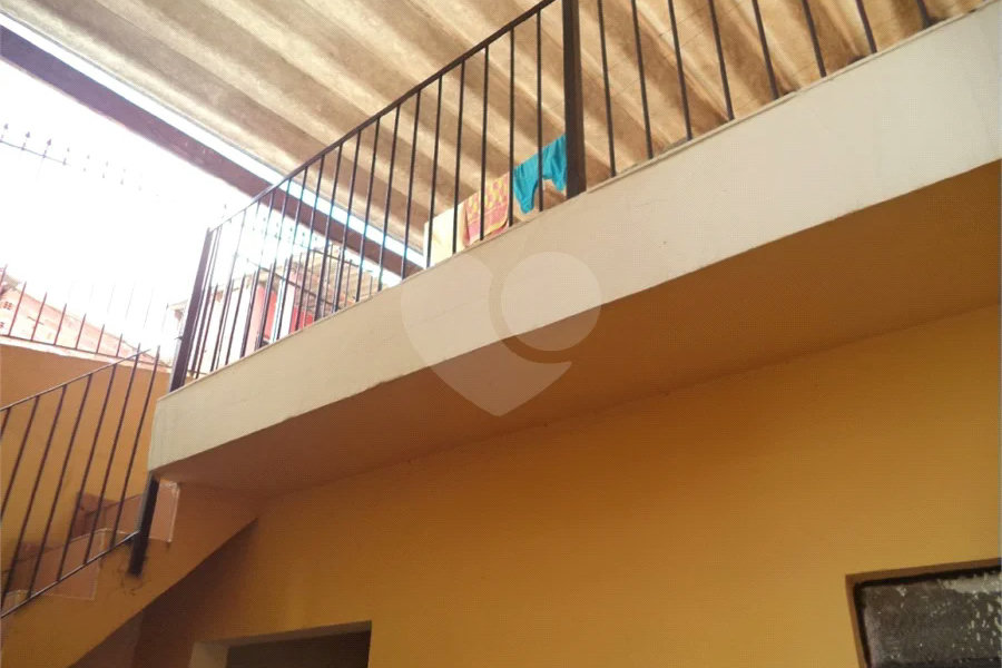 4 dormitórios, suíte no térreo e 2 vagas no Jardim Peri, próximo ao Horto Florestal!