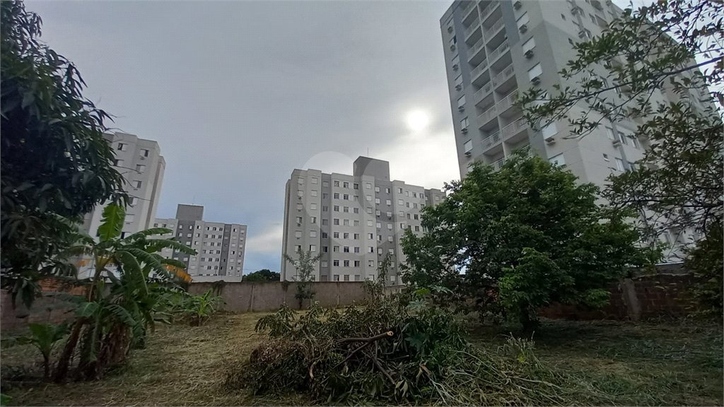 Terreno com 2.088,00 m² .