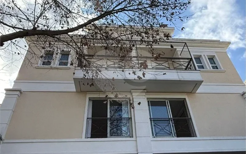 Casa à venda com 4 suítes no condomínio Vilas das Paineiras, São Paulo - SP