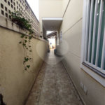 Sensacional sobrado c/ quintal e 3 dorms enormes com varanda! 12 min andando p/o metrô P Inglesa!