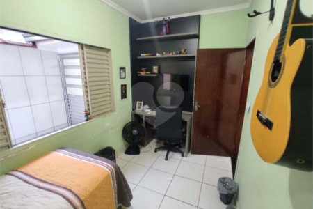 CASA A VENDA NO BAIRRO NOVO HORIZONTE COM 200M², 4 DORMITÓRIOS, 2 BANHEIROS, 2 VAGAS, SJC