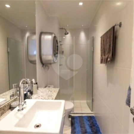 Apartamento Duplex com 1 Quarto e 2 Banheiros á Venda 60m² em Bela Vista - SP.
