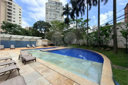 Apartamento à venda com 3 suítes em Vila Mariana, São Paulo, SP