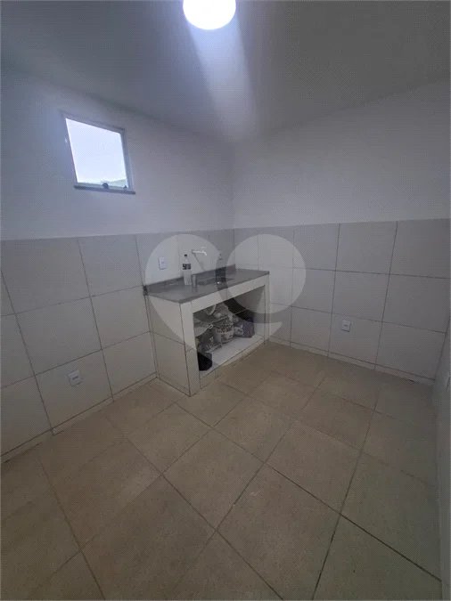 SOBRADO TIPO APARTAMENTO COM 1 QUARTO PARA LOCAÇÃO 153m² - SANTÍSSIMO