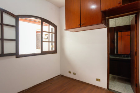 Sobrado à venda 187m² com 5 quartos, sendo 2 suítes, em Conjunto Residencial Butantã próximo à USP