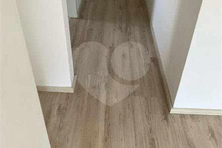 Apartamento com 68m², 2 dormitórios, sendo 1 suíte, 1 vaga, à venda na Vila Matilde.