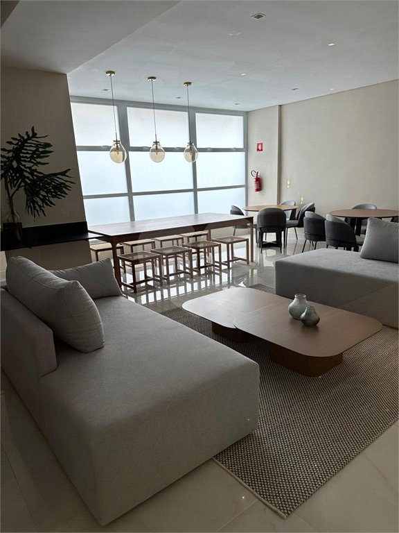 Excelente oportunidade de apartamento à venda no Edifício Monet