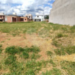 Lote à Venda em São Carlos, no Condomínio Villeneuve I