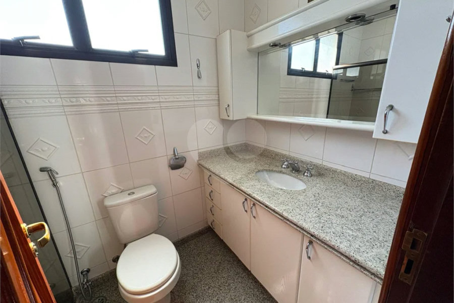 Apartamento disponível no Edifício Palladium no Centro de Piracicaba - SP.