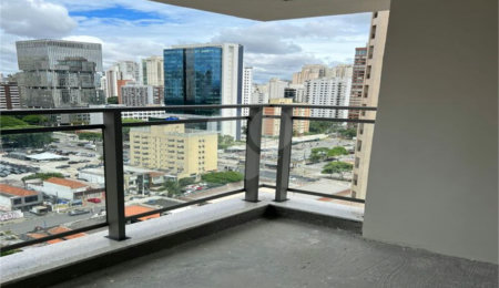 Apartamento à venda com 3 suítes em Campo Belo, São Paulo, SP