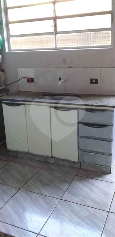 Casa térrea em Araraquara/SP.