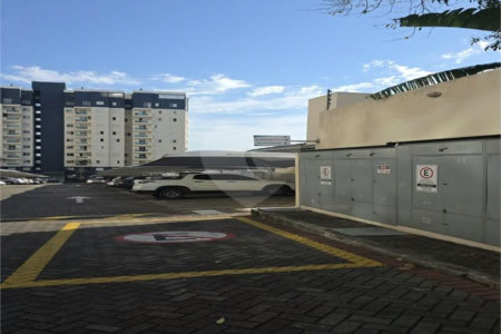 Indaiatuba - Condomínio Grand Ville - Apto mobiliado - Locação - R$ 3.000,00 - condominio - R$ 620,82 - IPTU - R$ 102,83- Apartamento 63m³ - 3 quartos - Apartamento semi mobiliado com ar condicionado - 1 quarto suíte. Inclui cama box Queen e guarda roupa modulado grande. 1 quarto com guarda-roupas.