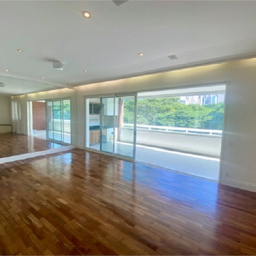Apartamento de Alto Padrão para Venda ou Locação no Itaim Bibi - 152m², 2 Suítes, 3 Vagas
