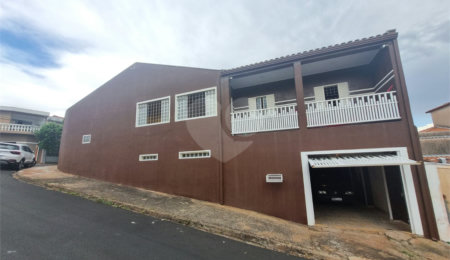 Casa à venda com 3 quartos, sendo 1 suíte,  em Jardim Social Belvedere, São Carlos, SP