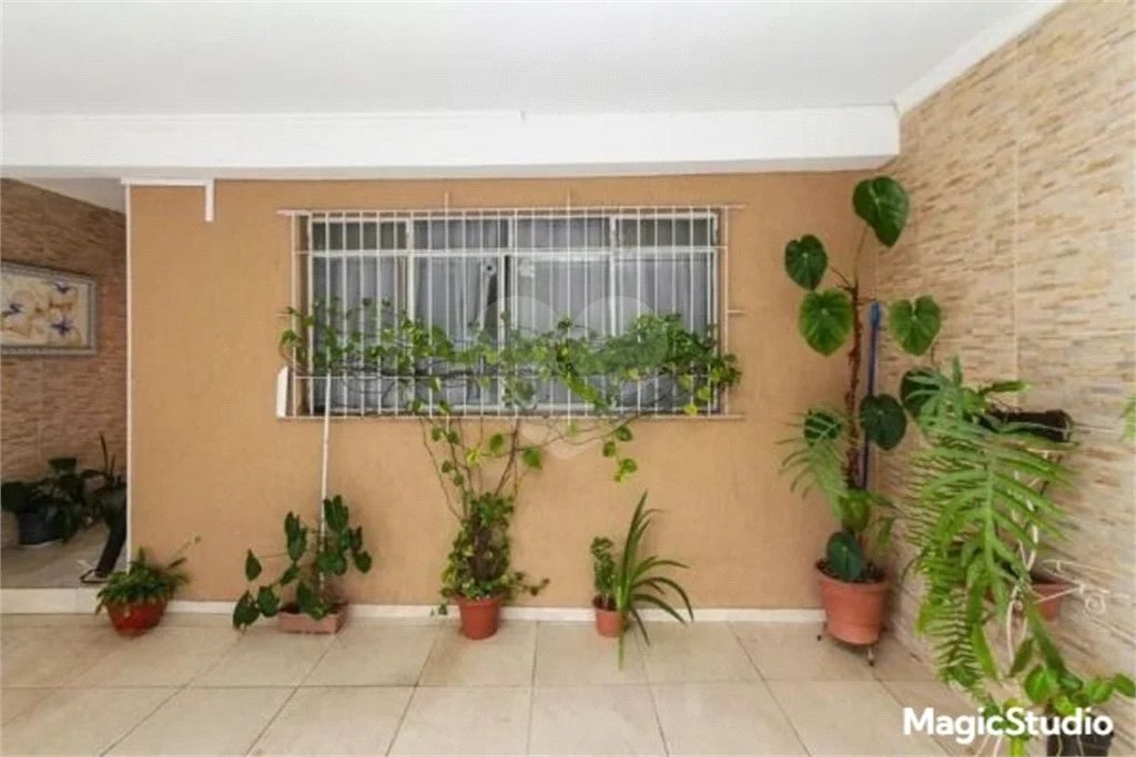 Casa com 154m², 2 dormitórios, 1 vaga, à venda na Vila Ema.