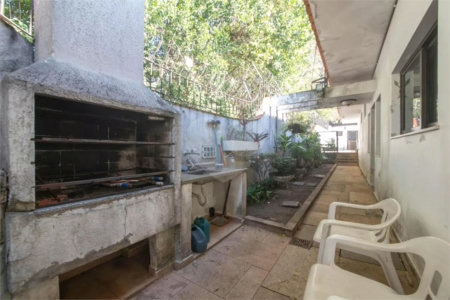 Casa Alto Padrão.Localização excelente. Venha conhecer. Agende uma visita.