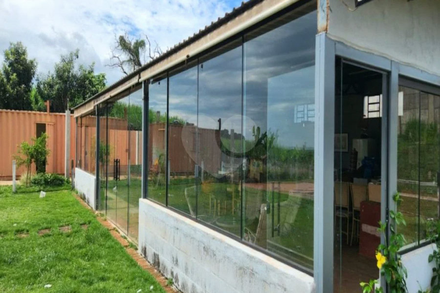 Chácara à venda com 4 quartos, sendo 1 suíte,  em Jardim dos Ipês, Brodowski, SP