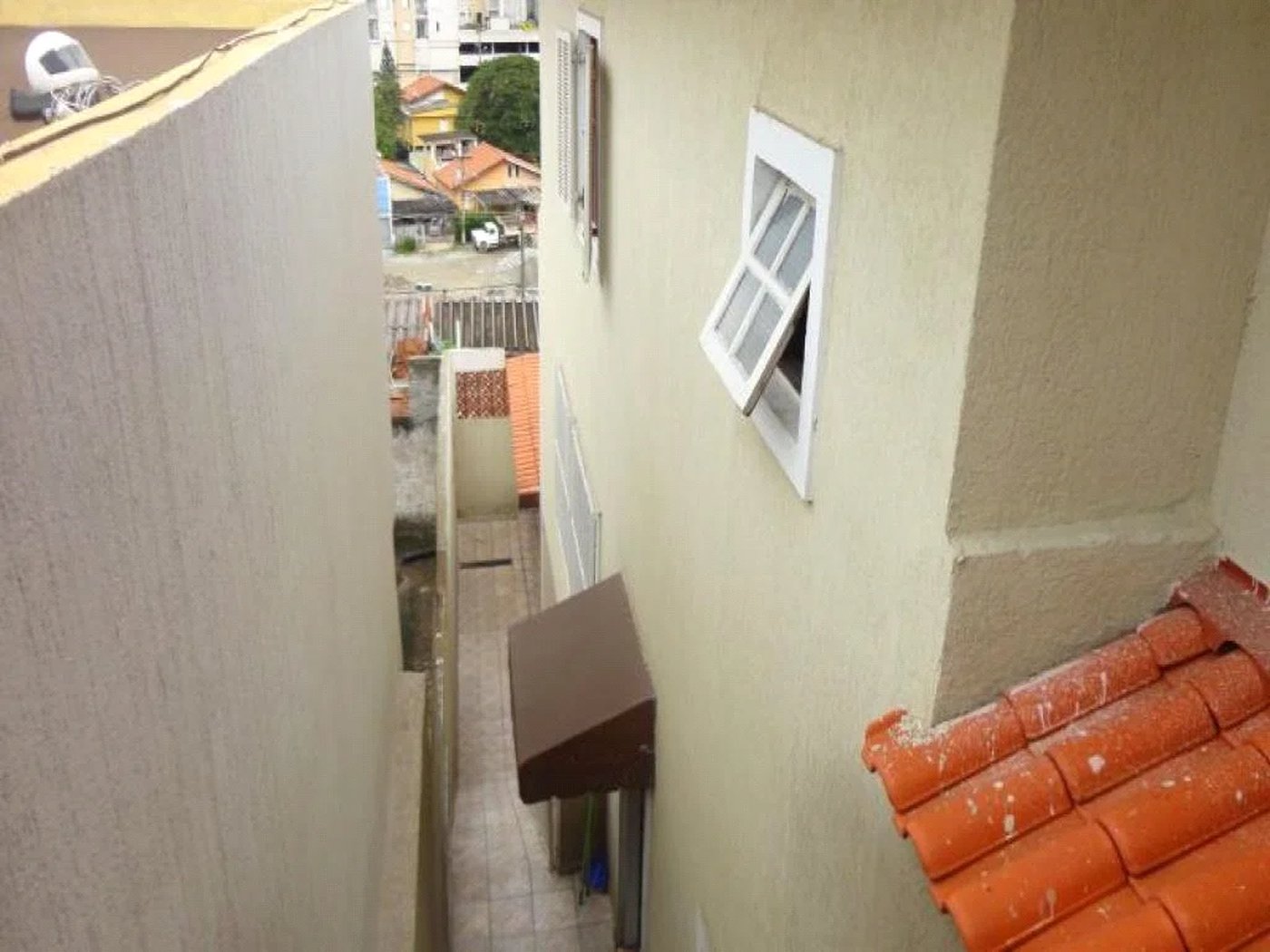 Casa à venda com 3 quartos, sendo 1 suíte,  em Jardim Esmeralda, São Paulo, SP