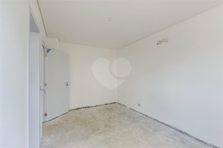 Casa à venda com 4 suítes no condomínio Vila Arese, São Paulo - SP