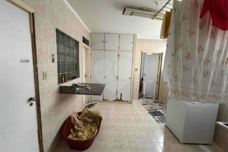 Elegância e conforto. Apartamento exclusivo de 250m2 em Higienópolis, um por andar.
