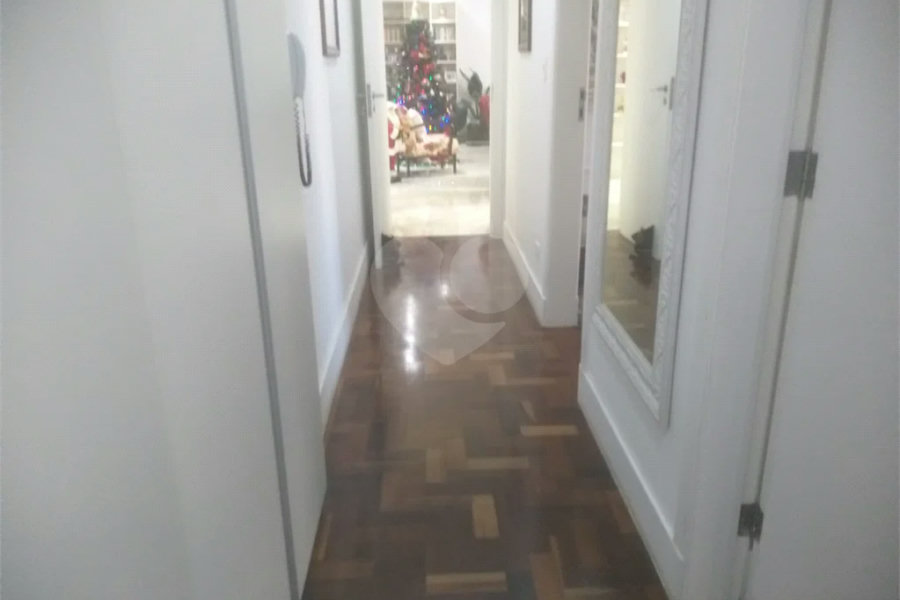 Apartamento de 3 quartos, 1 suíte, à venda no Paraíso. Impecável!