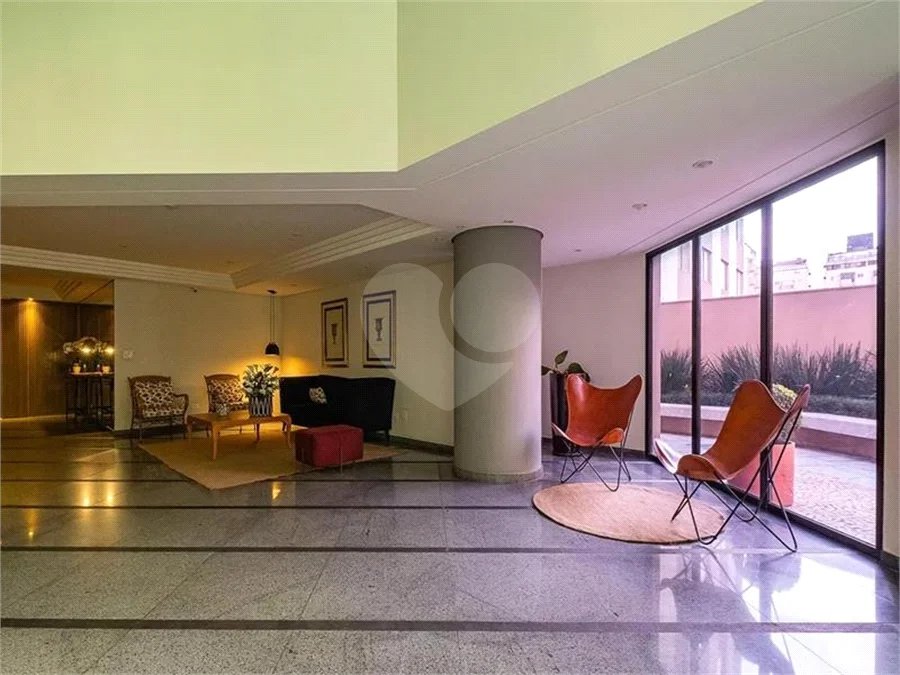 Pinheiros, 1 suite 2 vagas,Lazer completo.