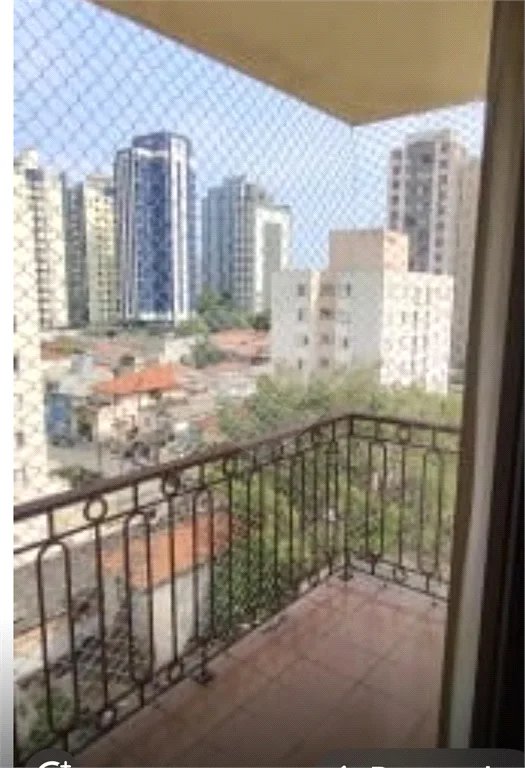 Apartamento de 01 dormitório com terraço e vaga perto do metrô