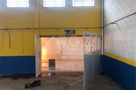 Casa comercial 891,00 m²