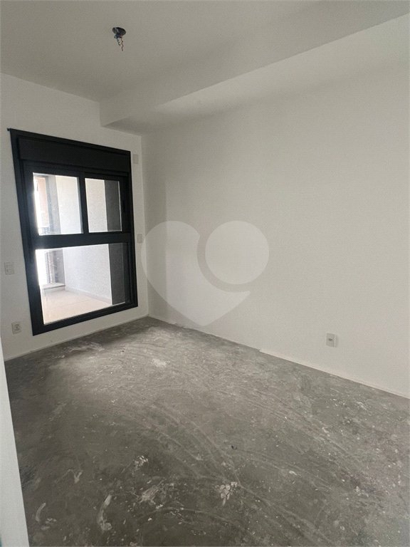 Charme, conforto e vista livre na Vila Clementino – 98 m² com pé-direito duplo!