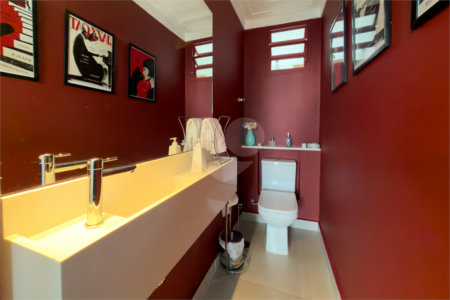 Apartamento com 205 metros no Campo Belo