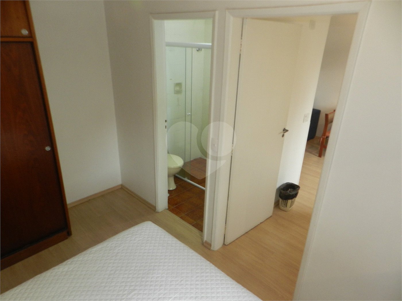 Apartamento mobiliado na Bela Vista de 36m² com 1 vaga de garagem.