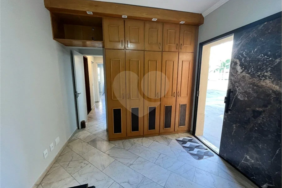 Apartamento Garden com 195 m² de Área Útil, 3 Dormitórios e 2 Vagas