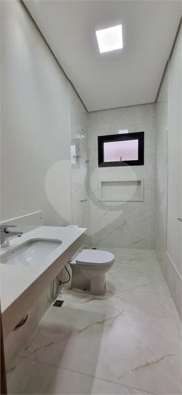 Casa à venda no Condomínio Agapé