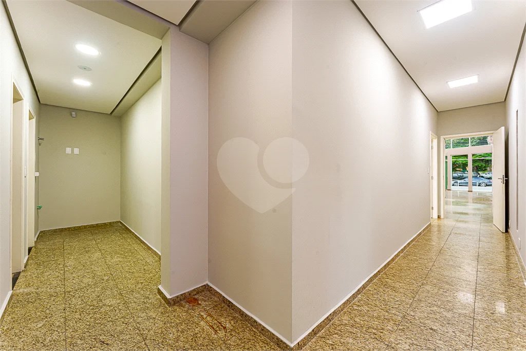 Prédio inteiro comercial á venda e locação na Vila Leopoldina.
