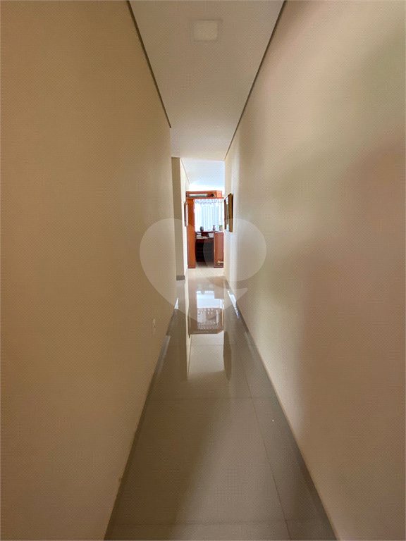 Linda casa Condomínio Santa Isabel I