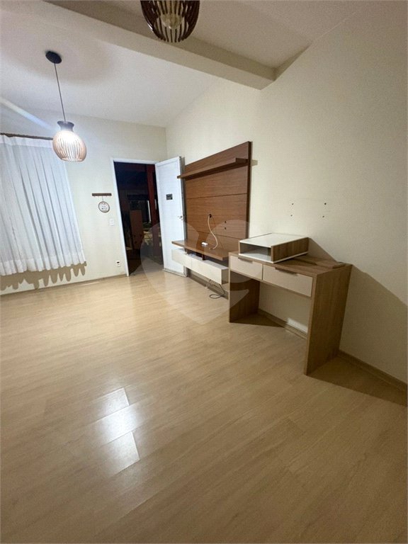 Sobrado à Venda no Condomínio Vila Verde Sabará